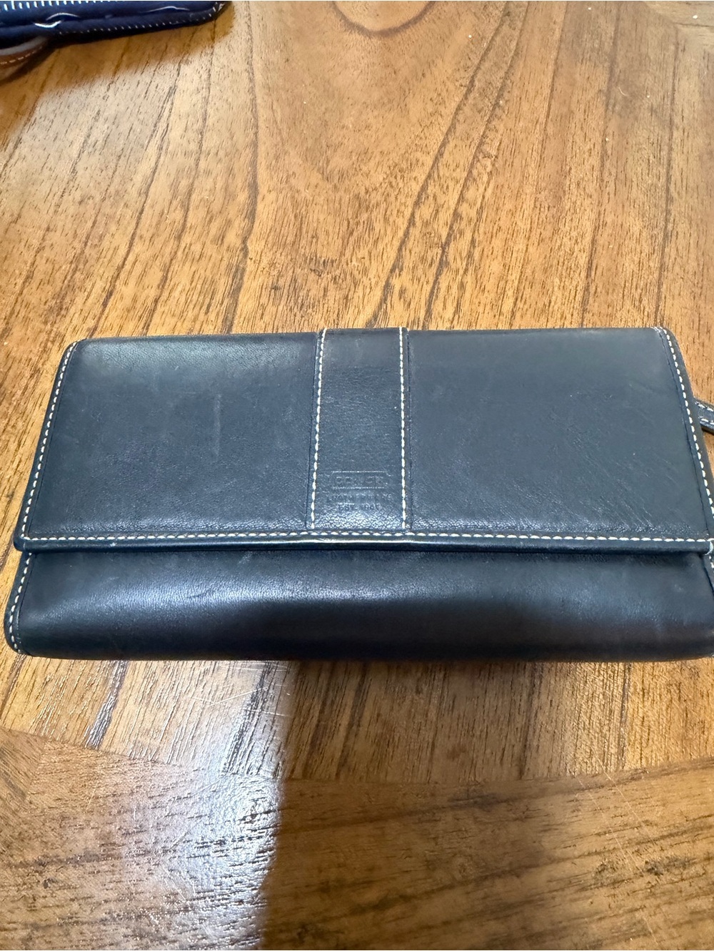 Classic Coach black leather long wallet/checkbook organizer great pre-owned cond
